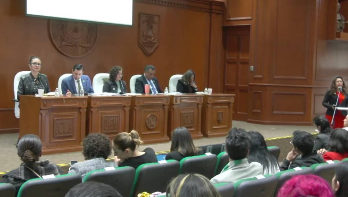 El Consejo Universitario aprobó ajustes al presupuesto 2026 para destinar más recursos a obras y compra de bienes. Foto: Bernardo Jasso