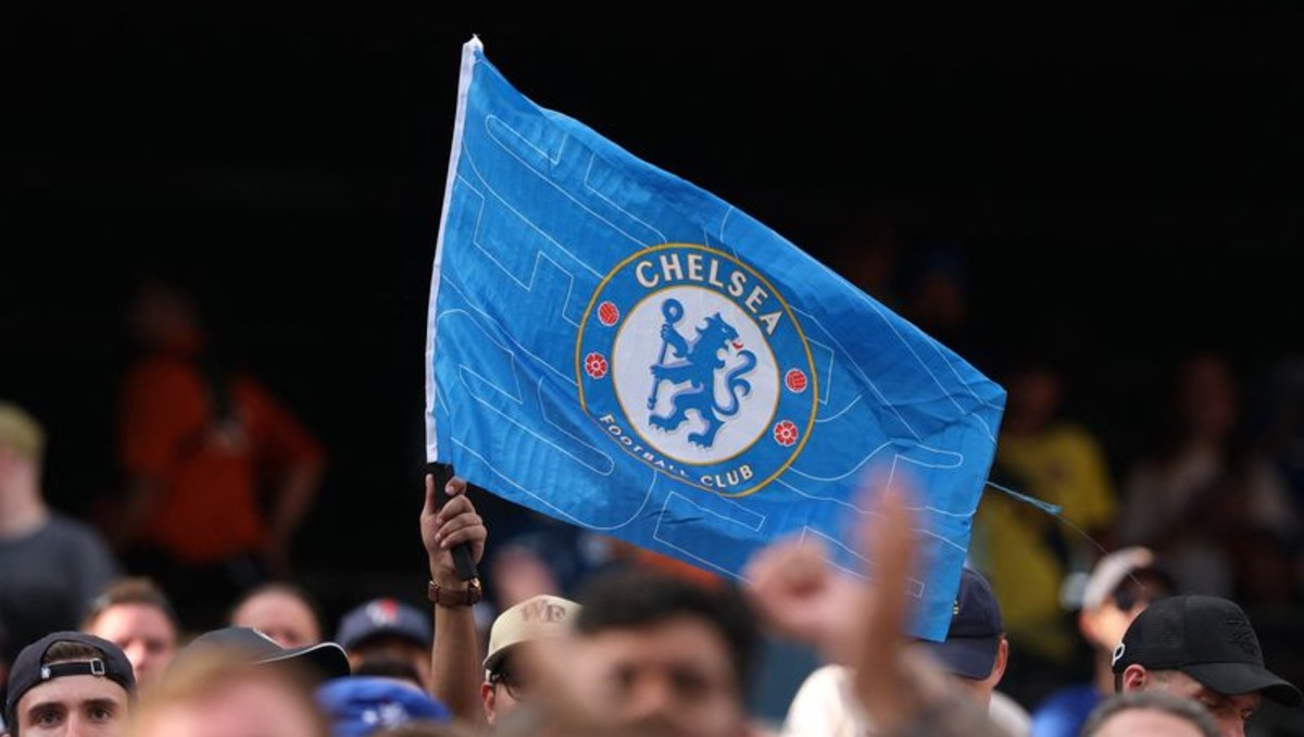 Dos aficionados del Chelsea son apuñalados en Nápoles previo a partido de la Champions League (Reuters)