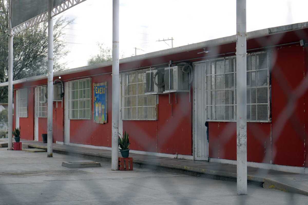 De 1,206 escuelas distribuidas en 11 municipios de la Región Lagunera de Durango, 500 registran algún tipo de irregularidad.| Rolando Riestra.