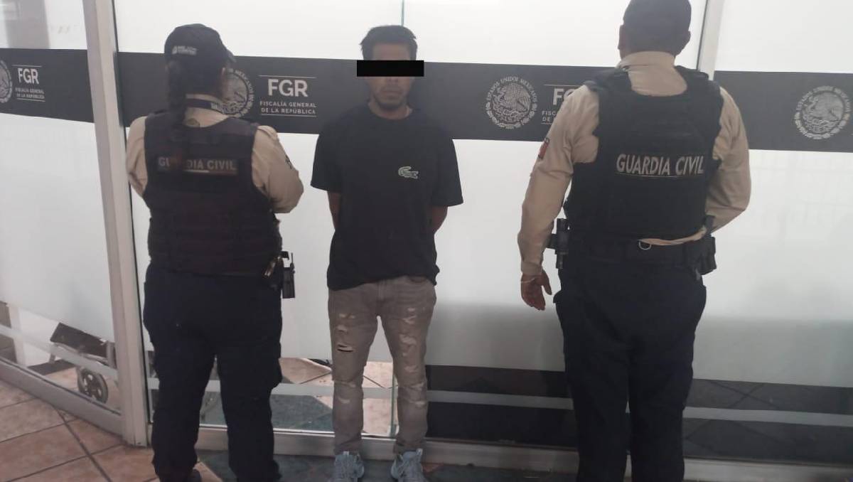 El hombre será investigado por la distribución de estupefacientes en el Estado de México. Foto: (Especial)
