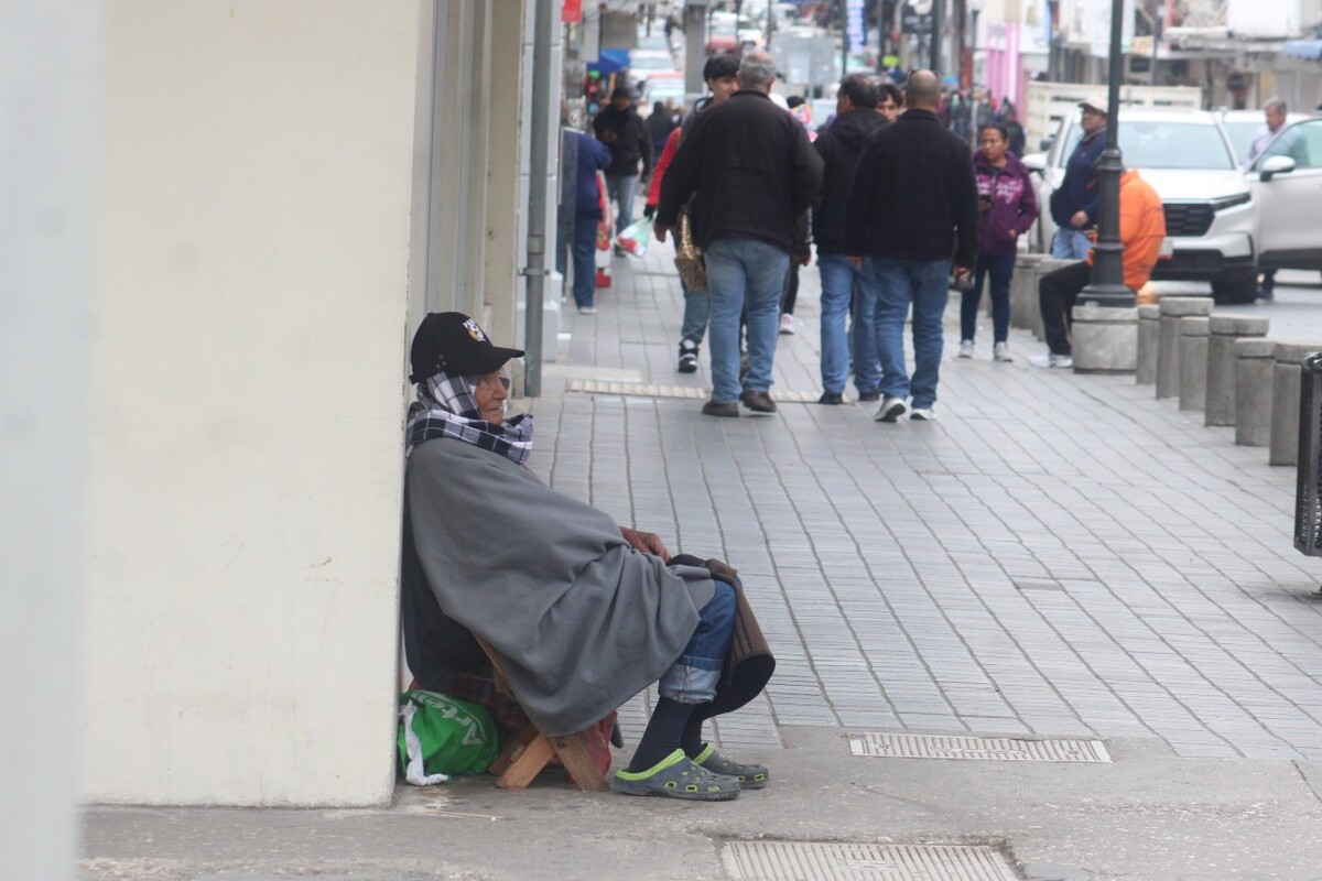 Indigente en temporada de frentes frios en Tampico, Tamaulipas. Foto: Yazmín Sánchez