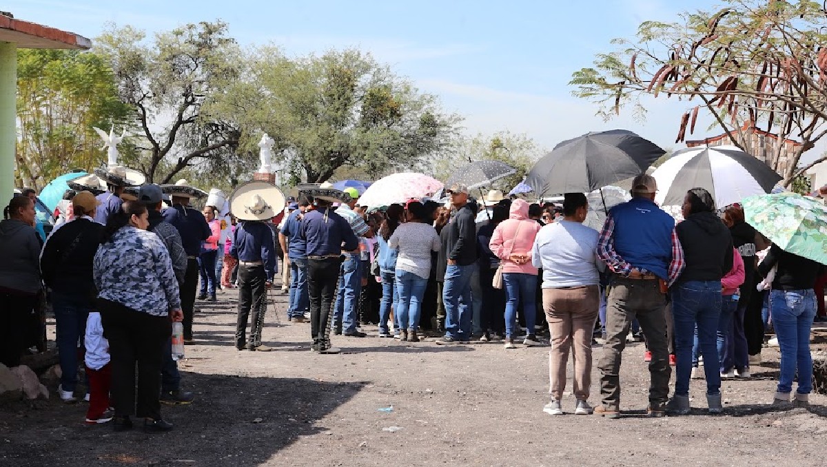 Masacre en Salamanca: despiden a tres víctimas entre aplausos y música | Daniela Béjar