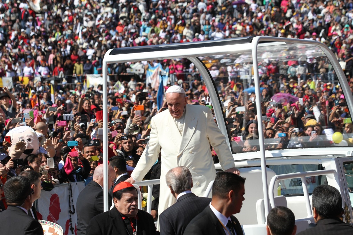 El Papa Francisco fue recibido por cientos de miles de personas cuando visitó México. | Nelly Salas