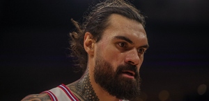 Steven Adams, de los Houston Rockets, se perderá el resto de la temporada en NBA por  una lesión en el tobillo