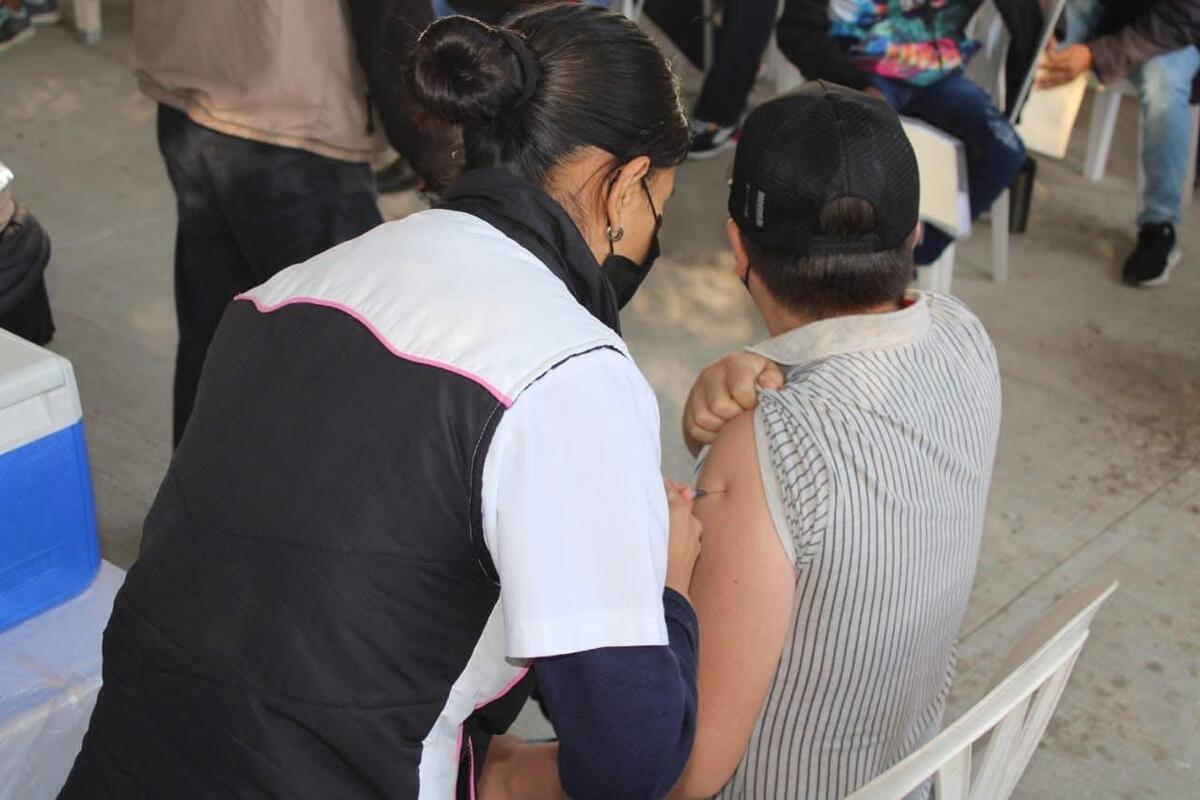 Vacunación contra sarampión en San Felipe Orizatlán. (Wendy Salazar)