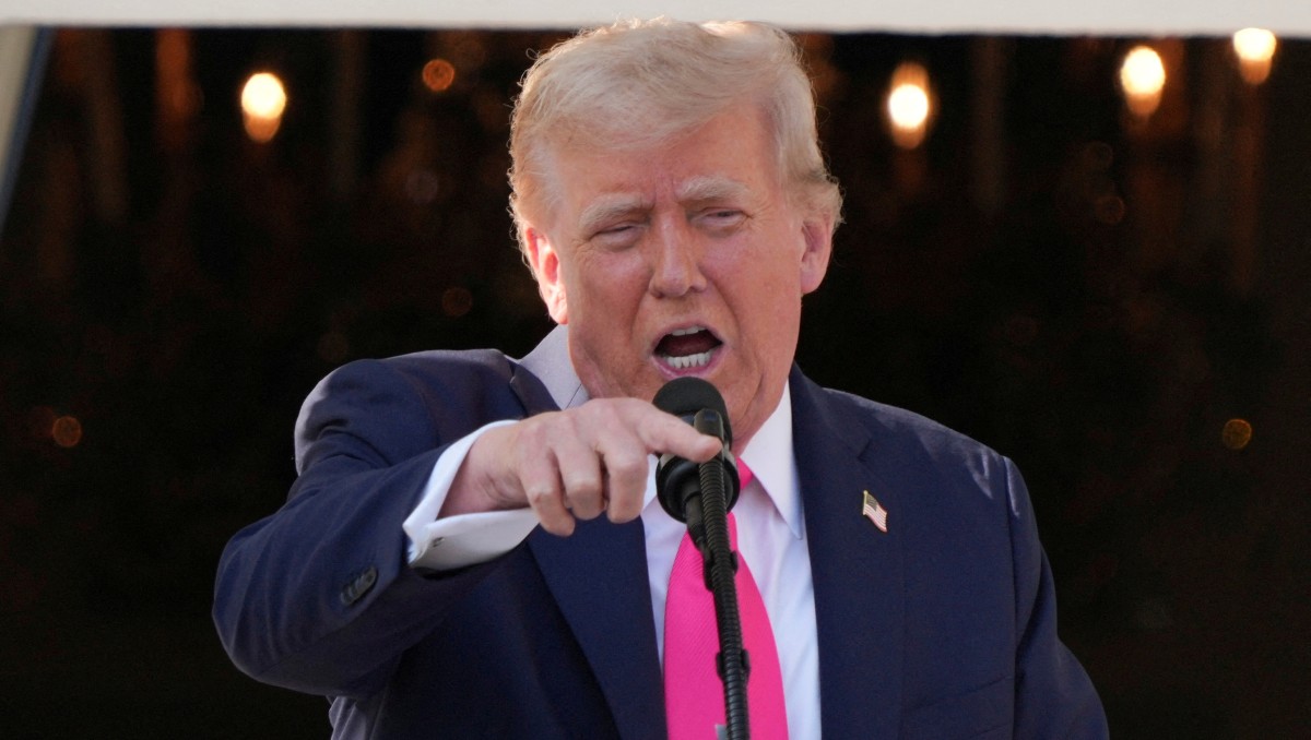 Trump dice que "Cuba no podrá sobrevivir" tras ordenar aranceles a países que le vendan petróleo