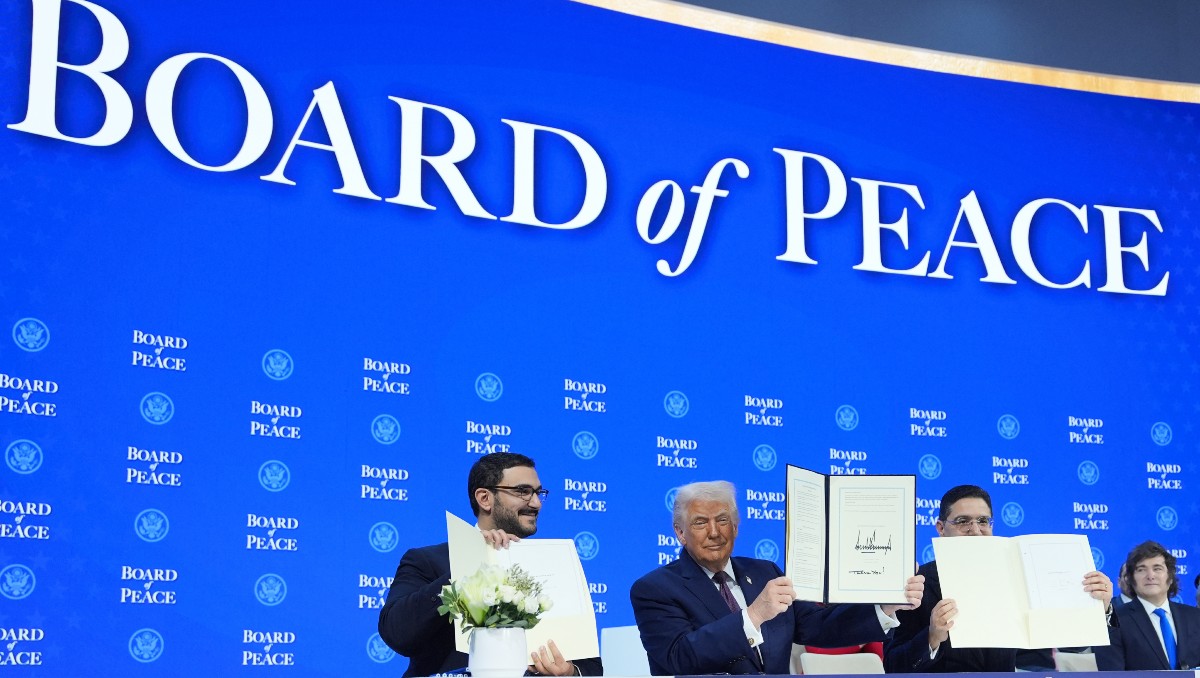 Trump planea establecer su Junta de Paz en un edificio que está disputado | AP