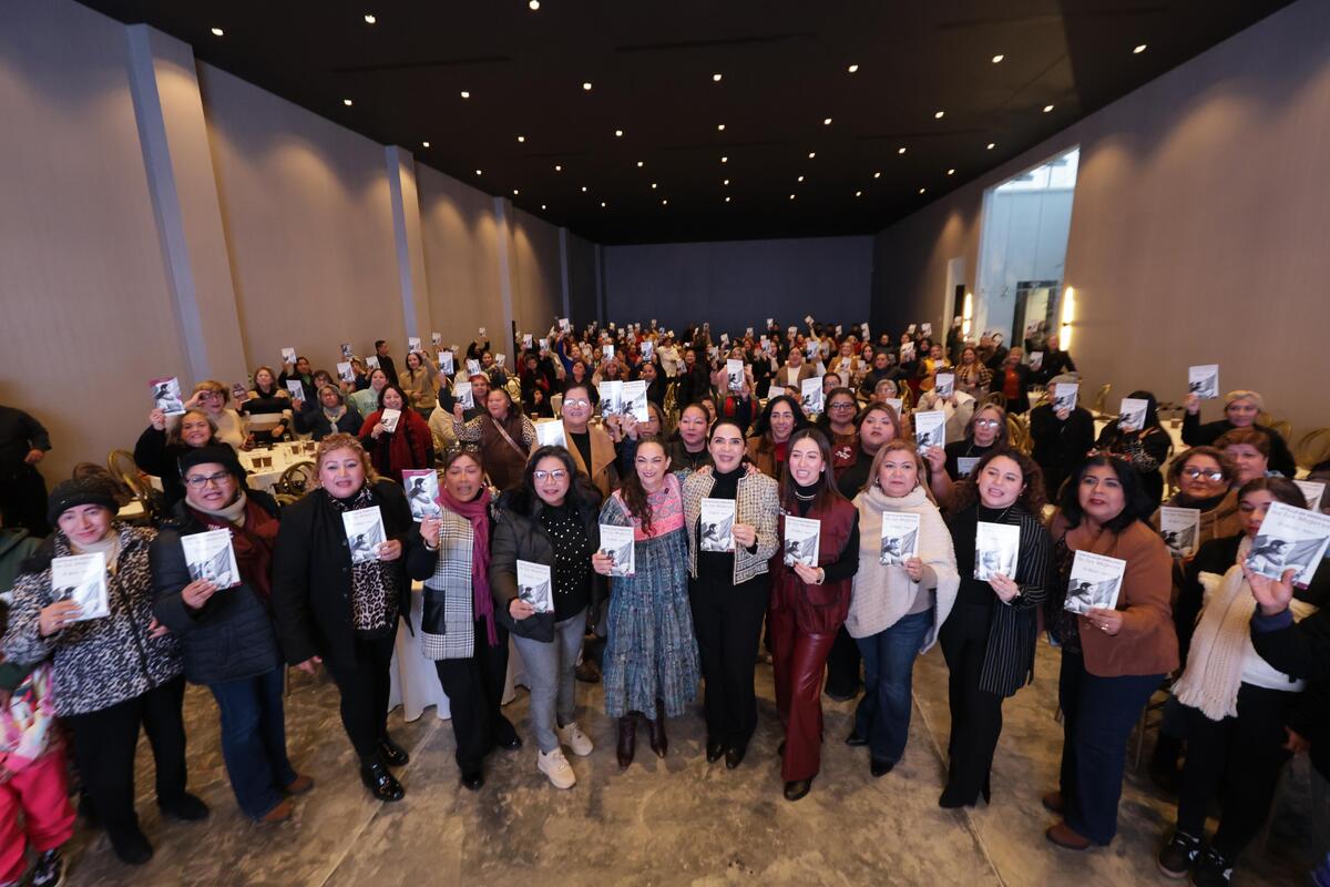 La senadora enfatizó en la inclusión de las mujeres en la historia y destacó la fortaleza y el empoderamiento de las mujeres, para lograr autonomía