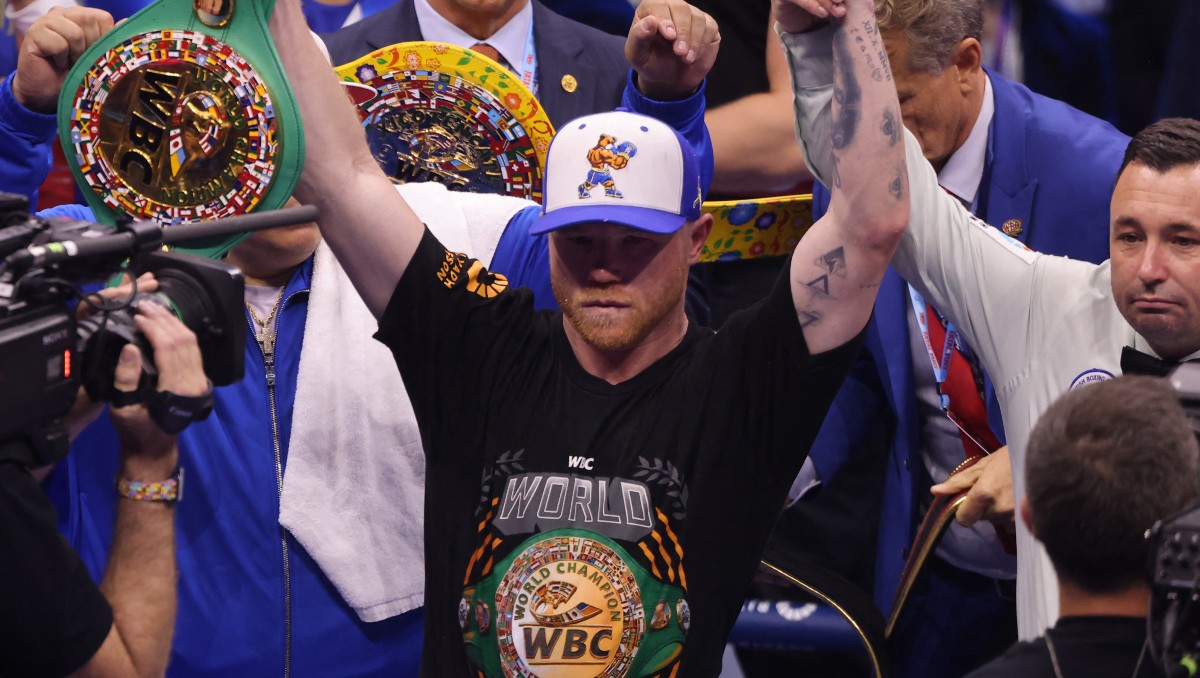 Arabia Saudita proyecta a 'Canelo' Álvarez por hasta siete años y con un gran cierre en México (AFP)