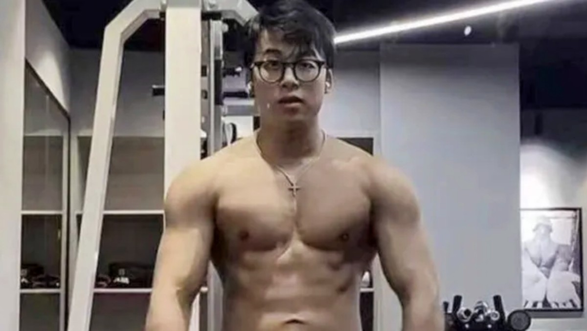 Fisicoculturista, de 26 años, muere repentinamente mientras dormía; días antes sus labios se pusieron morados