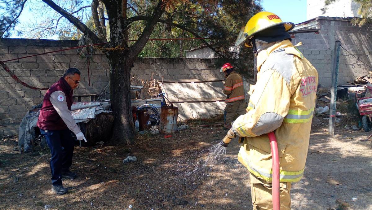 Los bombero extinguieron el siniestro ocurrido en Tultepec. Foto: (Especial)