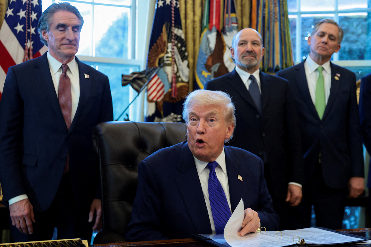 Trump dijo que las autoridades cubanas se verían forzadas a buscar un acuerdo con Washington por la falta de petróleo. | Reuters