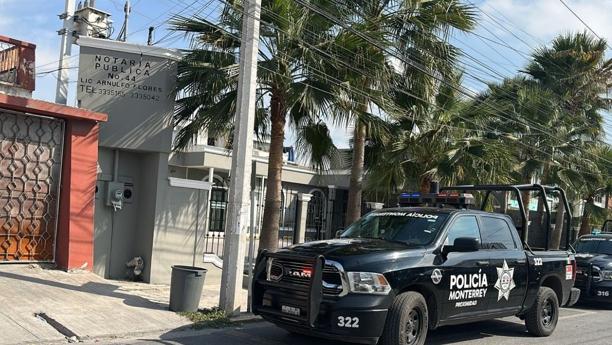 Los hechos ocurrieron en el cruce de las calles Reforma y Aguirre Pequeño, donde se ubica la Notaría número 44. | Especial