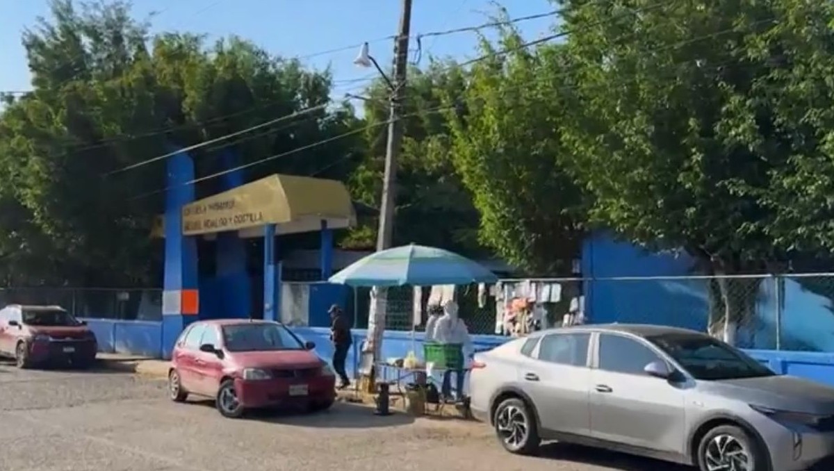 Secuestran a un hombre durante acto cívico en una escuela de Tihuatlán, Veracruz; suspenden clases