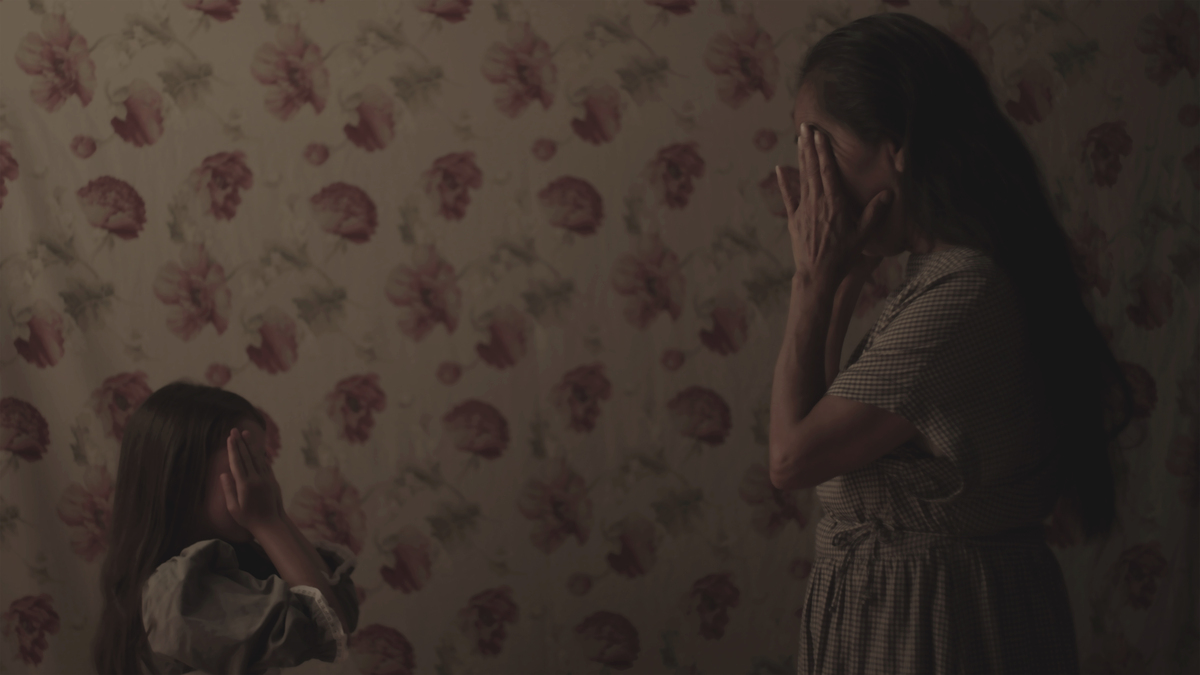 'Madre improbable', de la artista Nour Bishouty, explora las relaciones maternas alternativas. (Cortesía: Museo Universitario del Chopo)