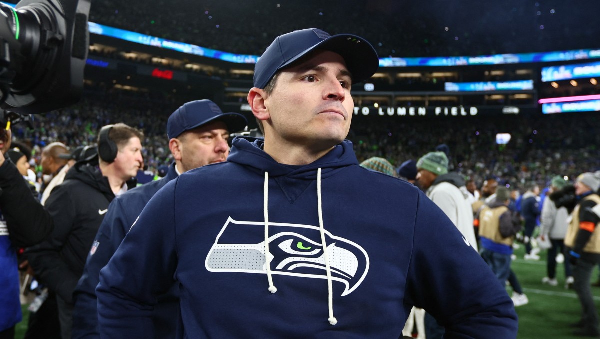 Mike Macdonald destaca el camino de redención de Sam Darnold (Reuters)