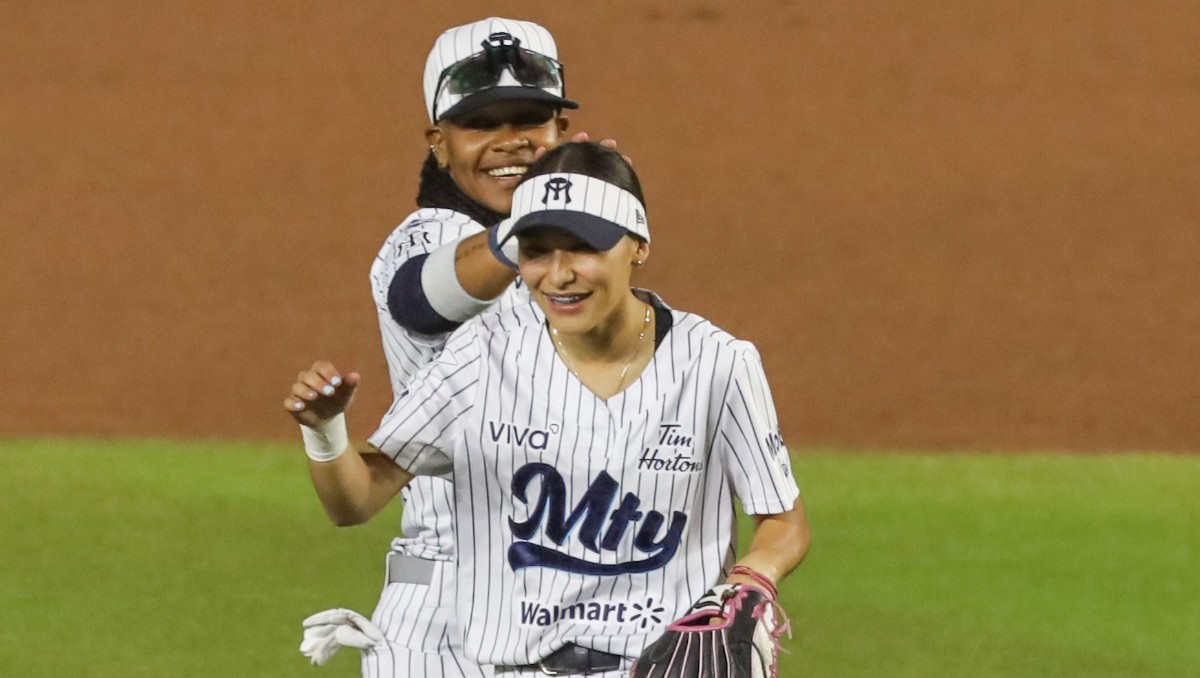 Alexandra Guadalupe Piña confía en que Sultanes Femenil despunte en la Liga Mexicana de Softbol (X @SultanesFemenil)
