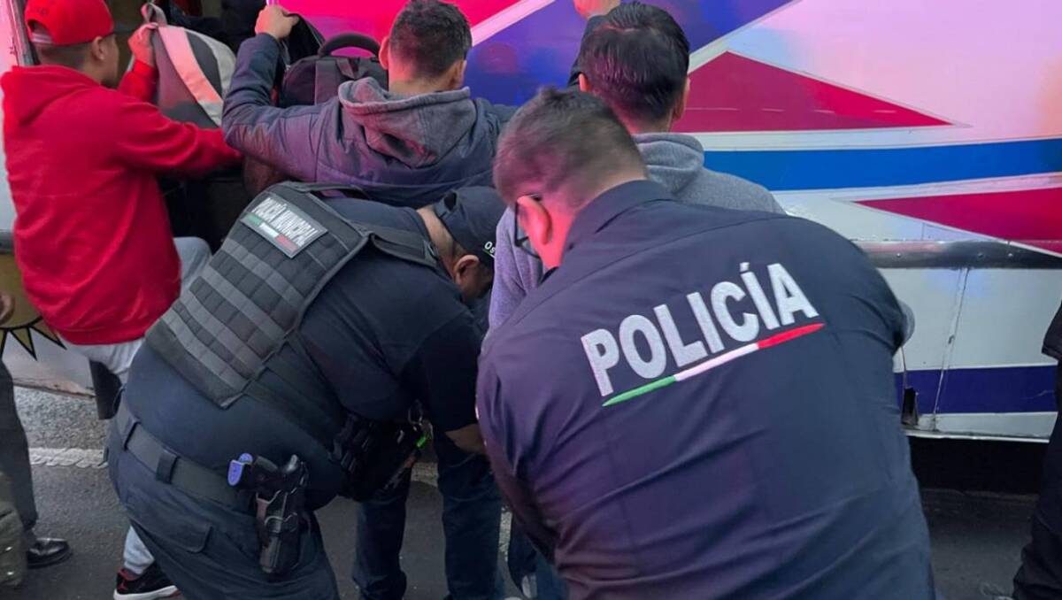 Fueron detenidos Antonio 'N',  Álvaro 'N', y Jesús 'N', quienes portaban envoltorios y bolsitas con hierba seca. Especial