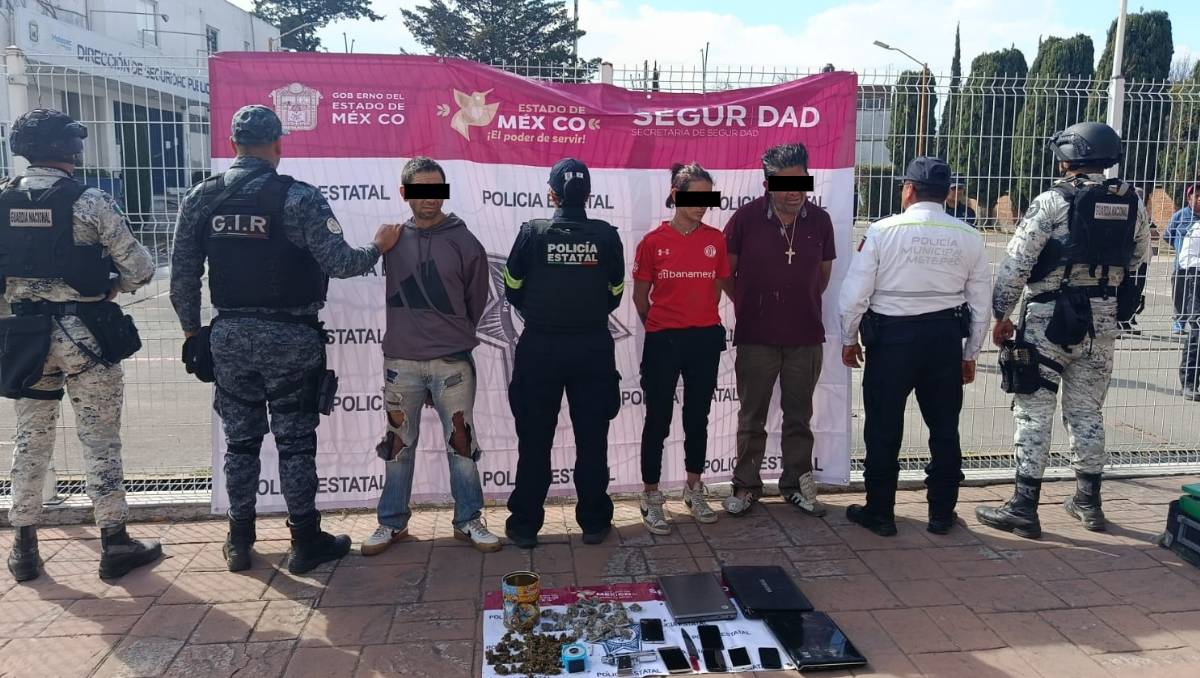 Detuvieron a tres personas, entre ellos una mujer, por su presunta responsabilidad en delitos contra la salud. Especial