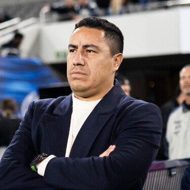 Efraín Juárez admite frustración tras derrota de Pumas y confía en la remontada en casa.