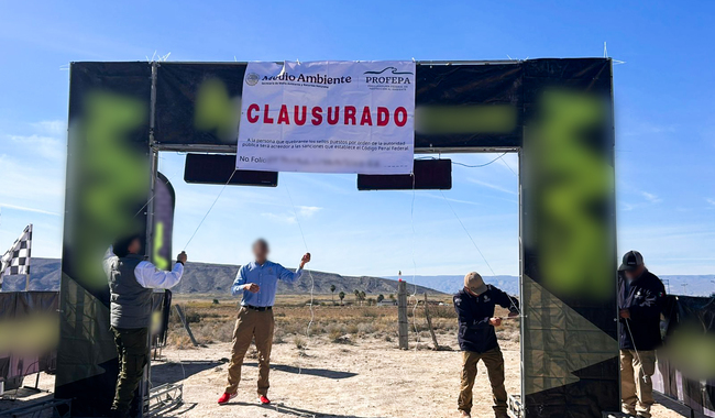 Profepa clausura carrera sin permisos en ANP de Cuatro Ciénegas.| Especial.