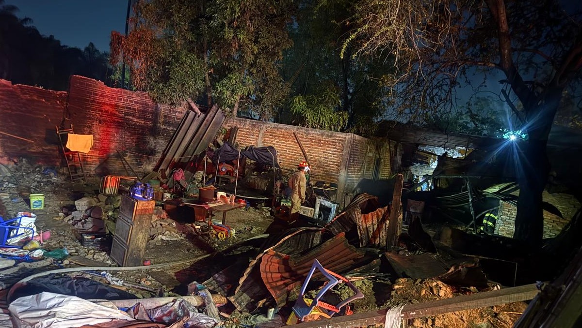 Una vivienda fue afectada por un incendio en Tonalá (Vicente Torres Alfaro)