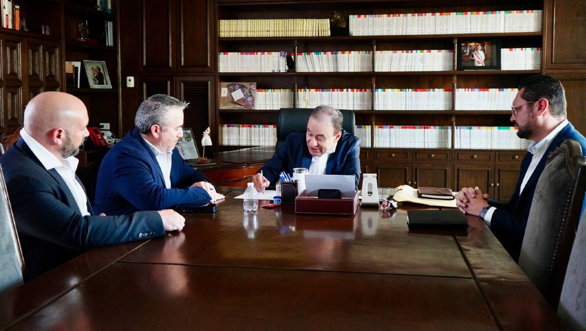 Durazo Montaño se reunión con miembros de la empresa South32. | Foto: Especial