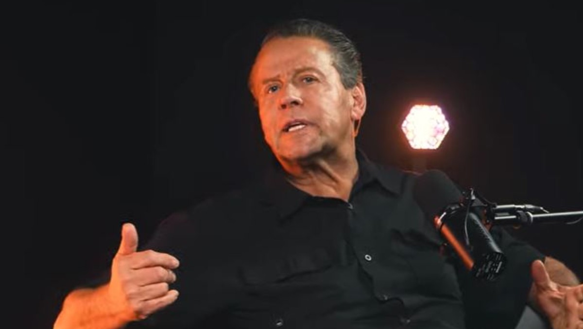 El conductor se reunión con Adrián Marcelo. | Captura