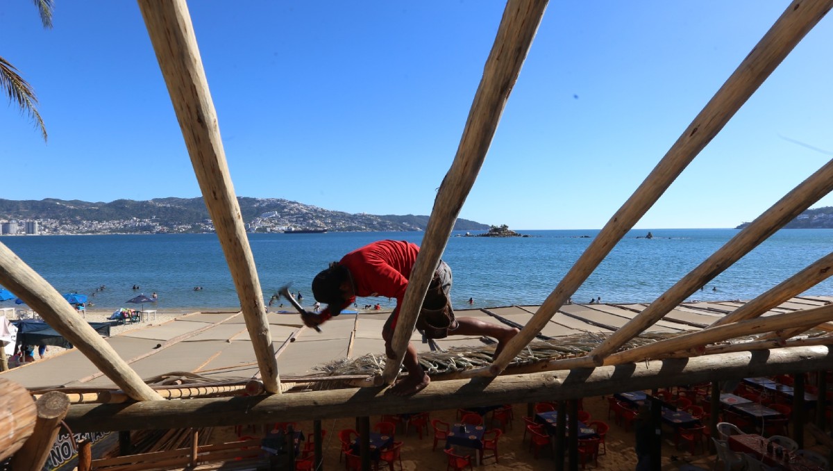 Junto con la presidenta de México, Claudia Sheinbaum, están determinando qué trabajos realizarán este 2026. Foto: Jorge Carballo