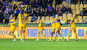 Tigres Femenil venció al Cruz Azul en un partido lleno de goles. Diana Ordoñez fue la figura anotando un doblete