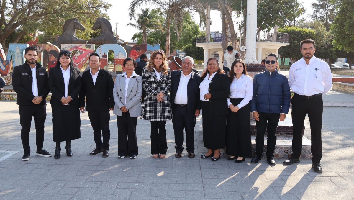 Alcalde de Amozoc encabeza ceremonia por aniversario de Constitución | Especial