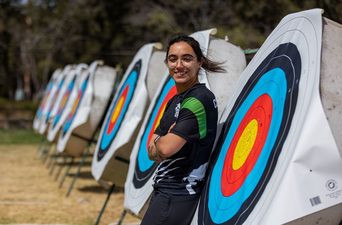 Ana Paula Vázquez, del flag football al tiro con arco y una medalla olímpica en París 2024