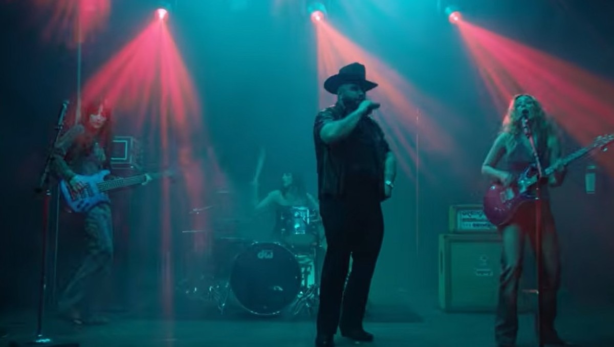 The Warning y Carín León lanzan sorpresiva canción 'Love to be Loved'