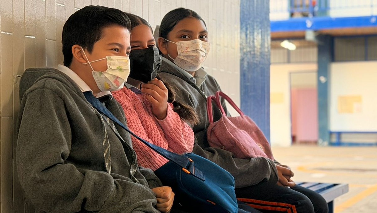 Escuelas de Guadalajara comenzaron a usar el cubrebocas desde hoy (Roberto Hurtado)