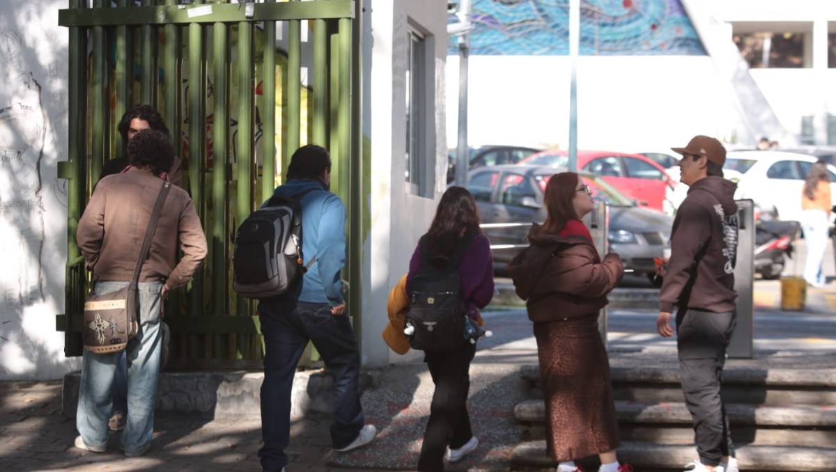 Las y los interesados puedan ya preinscribirse para ingresar ya sea al nivel superior o media superior. Especial