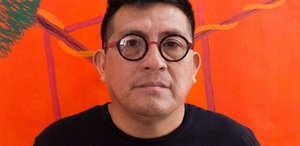 El lenguaje visual de Hakihiiwe es minimalista, está cargado de creencias espirituales y de relatos prácticos sobre cómo habitar la Amazonía.