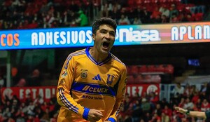 Nicolás Ibáñez, entre las alternativas de Cruz Azul