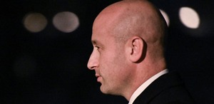 El asesor presidencial esta sobre el ojo de la opinión pública en Eu