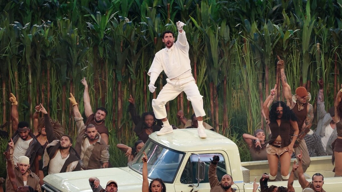 Bad Bunny llevó su famosa 'casita' al Medio Tiempo | Captura