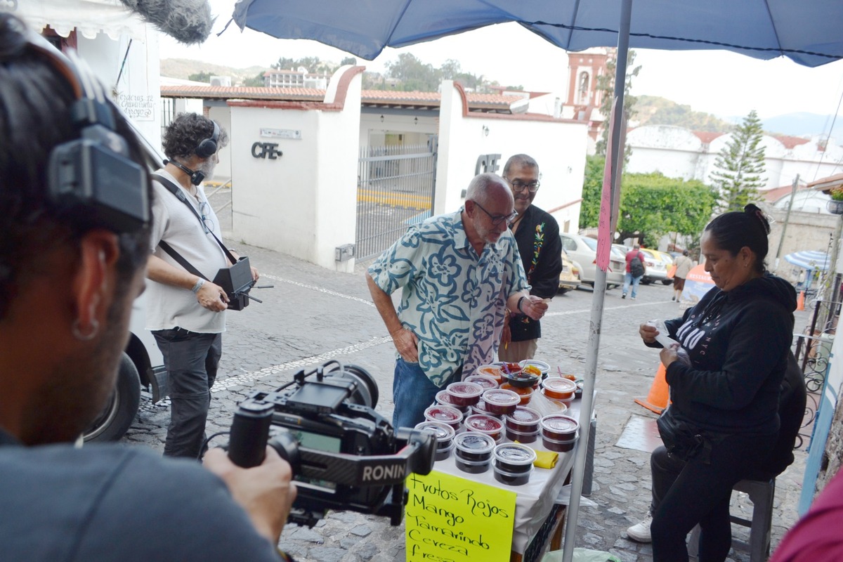 Graban tradiciones de Taxco para el programa Fiestas con sabor mexicano