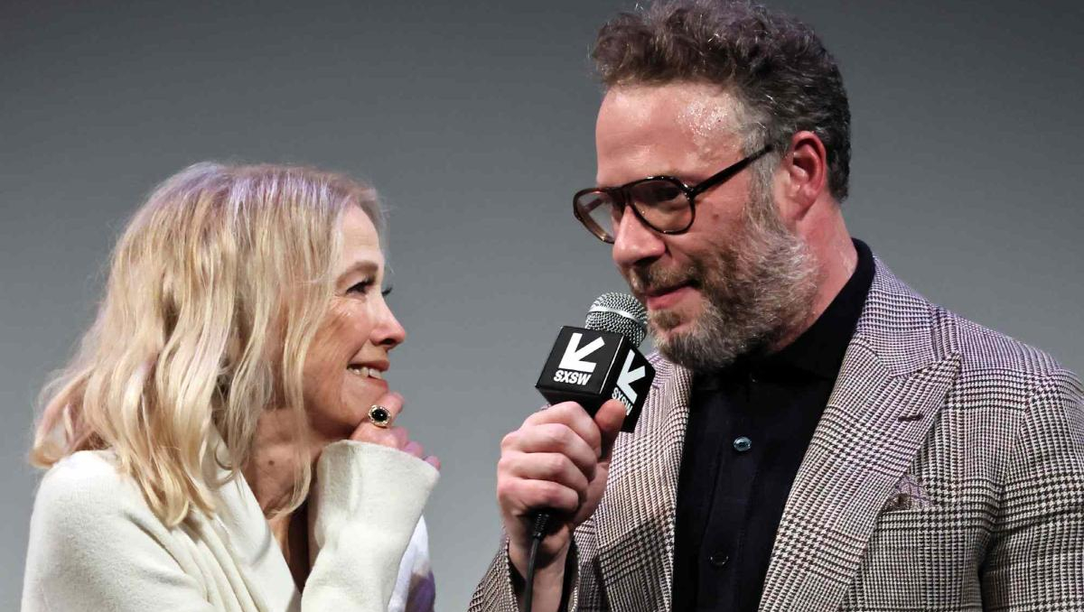 La cumbre del talento: El vibrante elogio de Seth Rogen a la trayectoria de Catherine O’Hara en los Premios DGA