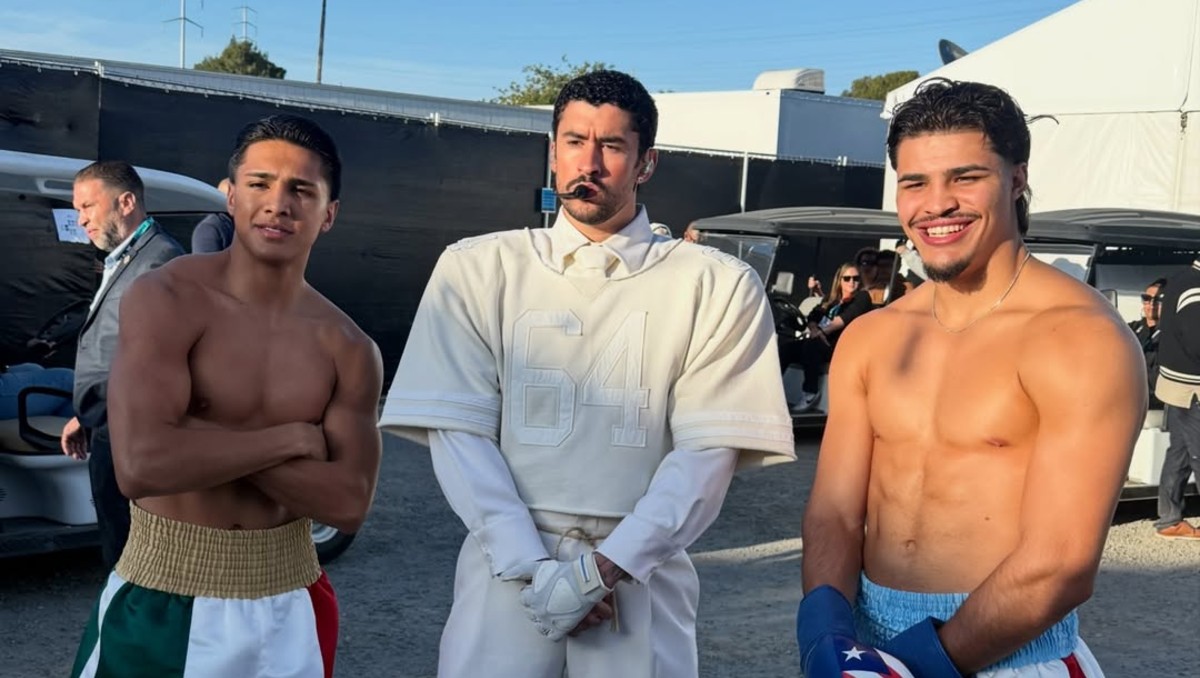 ¿Quiénes son Xander Zayas y Emiliano Vargas, los boxeadores que aparecieron en el Super Bowl 2026 junto a Bad Bunny?