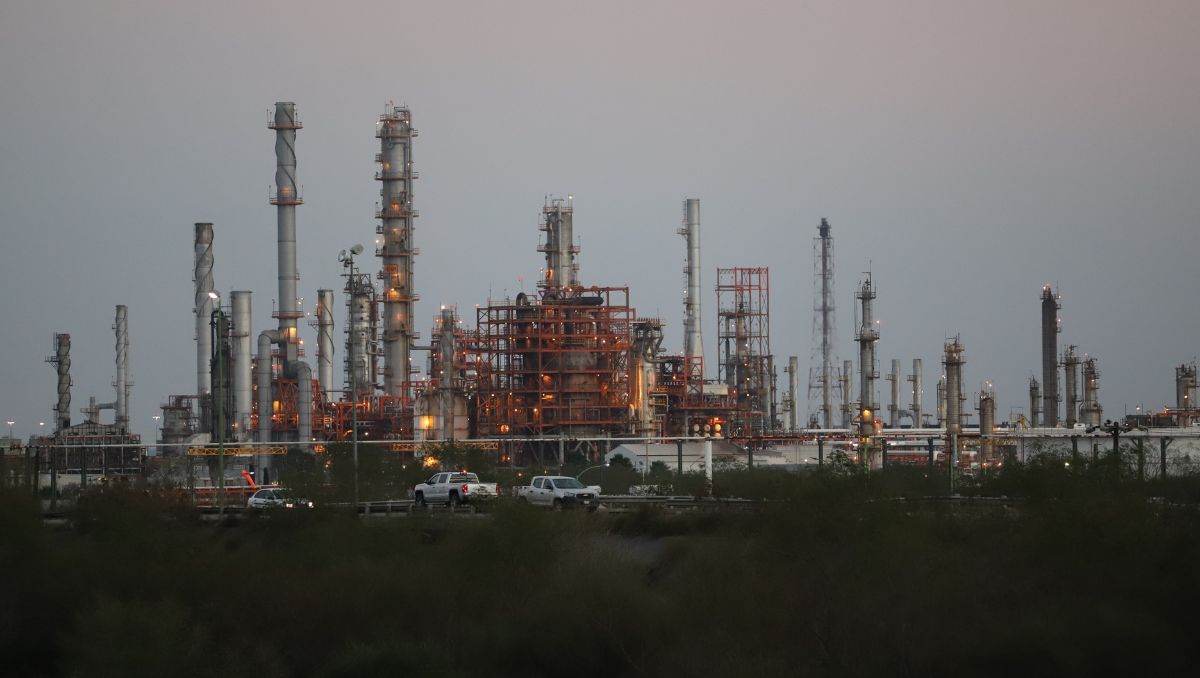 En la auditoría a la refinería de Cadereyta buscan corroborar el uso del dinero en el mantenimiento de la paraestatal. Leonel Rocha