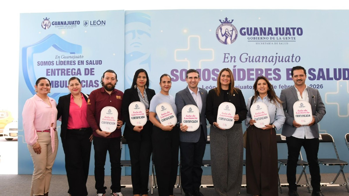 La entrega de la certificación fue realizada por la gobernadora del estado, Libia Denisse García Muñoz Ledo, a la presidenta del DIF Irapuato.