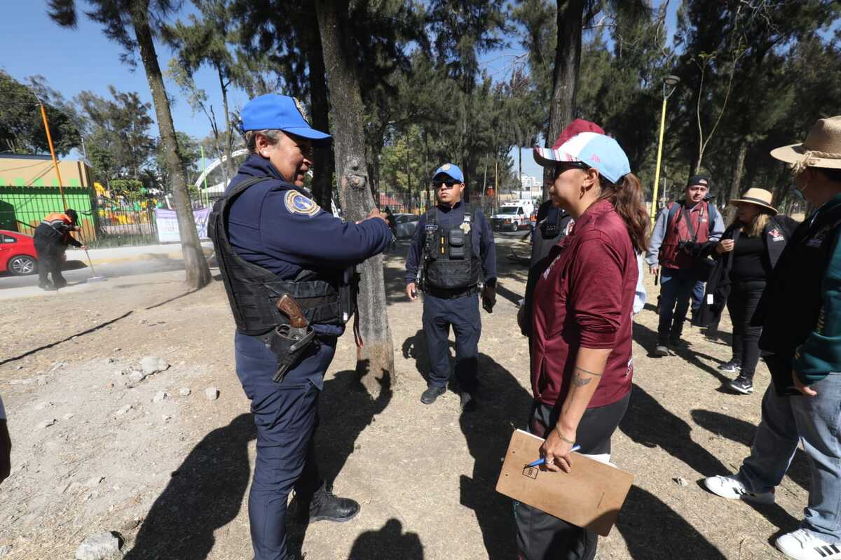 Alcaldesa Evelyn Parra y funcionarios de V. Carranza renuevan Parque Felipe Ángeles