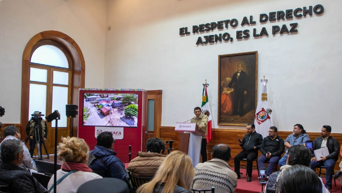 Salomón Jara anunció los cambios tras escuchar al pueblo en la jornada de revocación de mandato. Foto: (Especial)