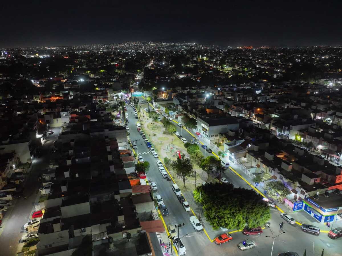 Acaban con 17 años de oscuridad y abandono en avenida de Las Américas