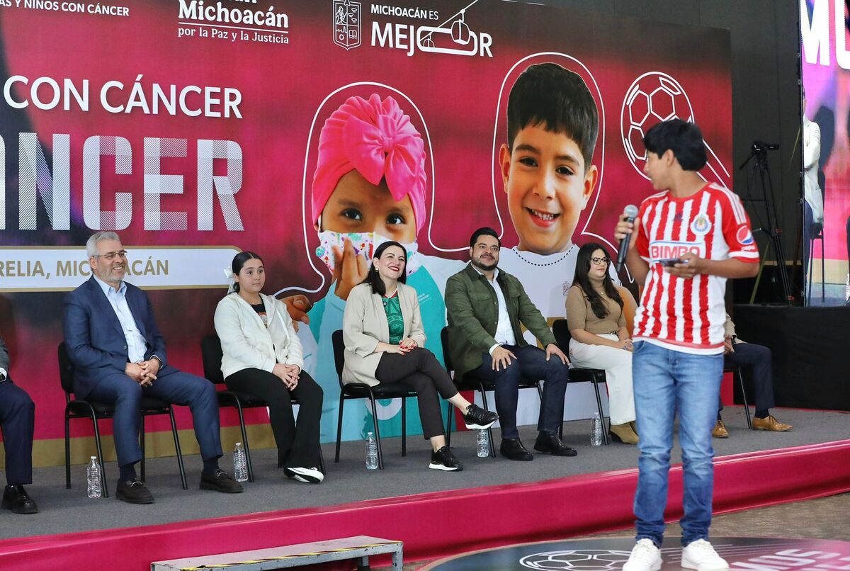 Golean al cáncer infantil en Michoacán; modelo único nacional impulsado por Ramírez Bedolla