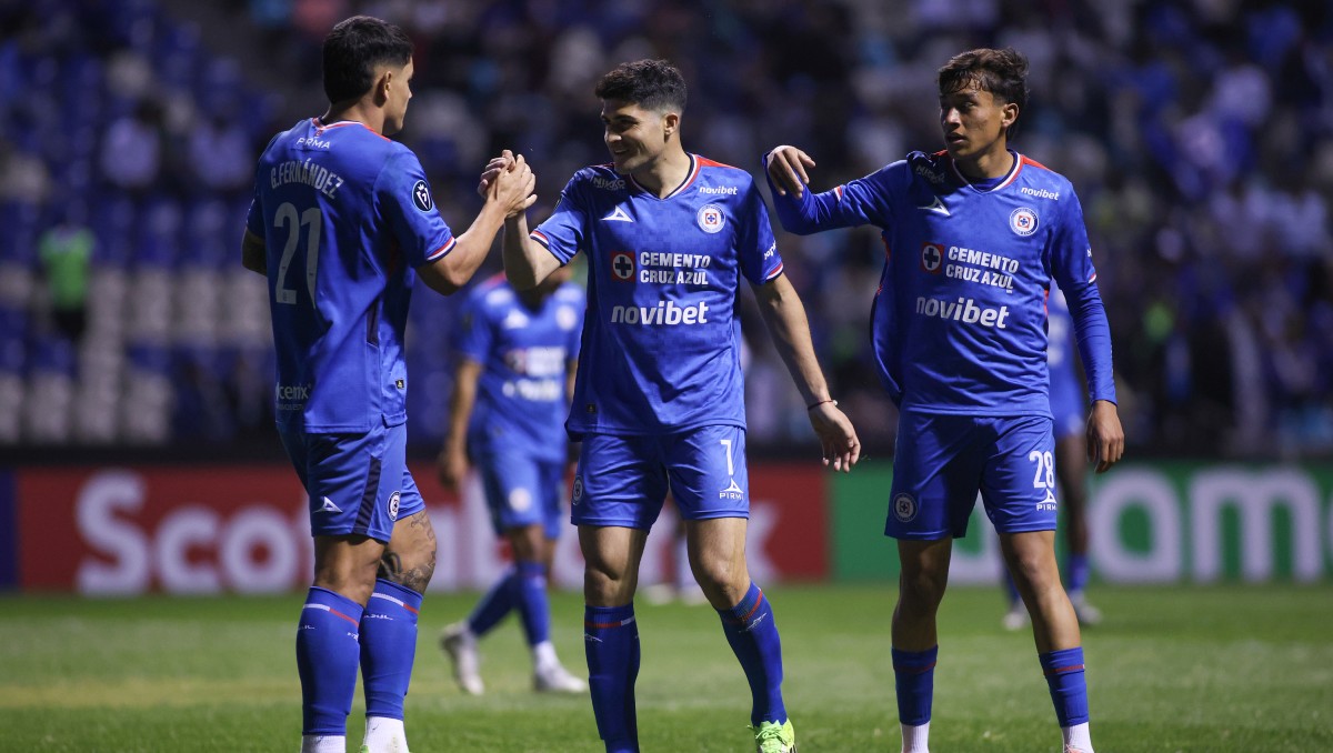 A 'medio gas', Cruz Azul golea a Vancouver FC y se instala en Octavos de Concachampions