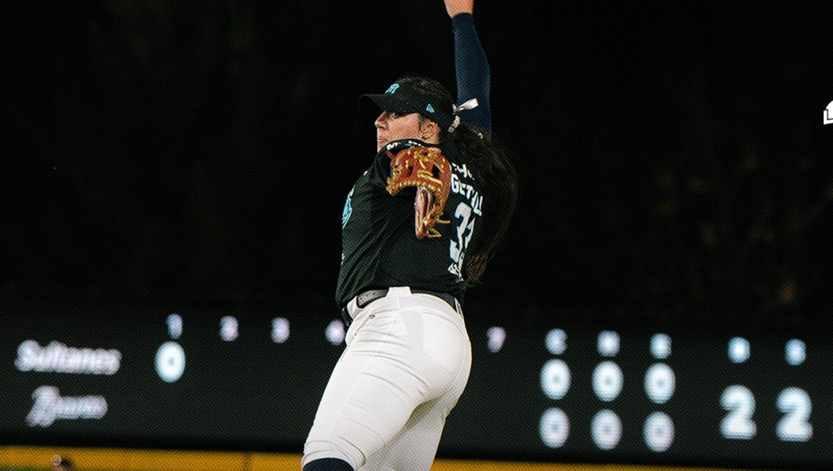 Sultanes Femenil cae ante Bravas de León en extra innings el primer juego de la serie